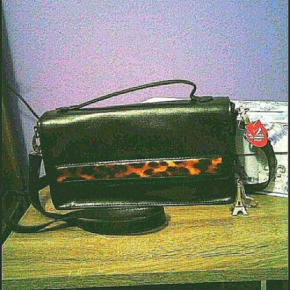 Merona Black & Leopard Print Vegan Leather Classic Envelope Clutch Bag - Picture 1 of 8